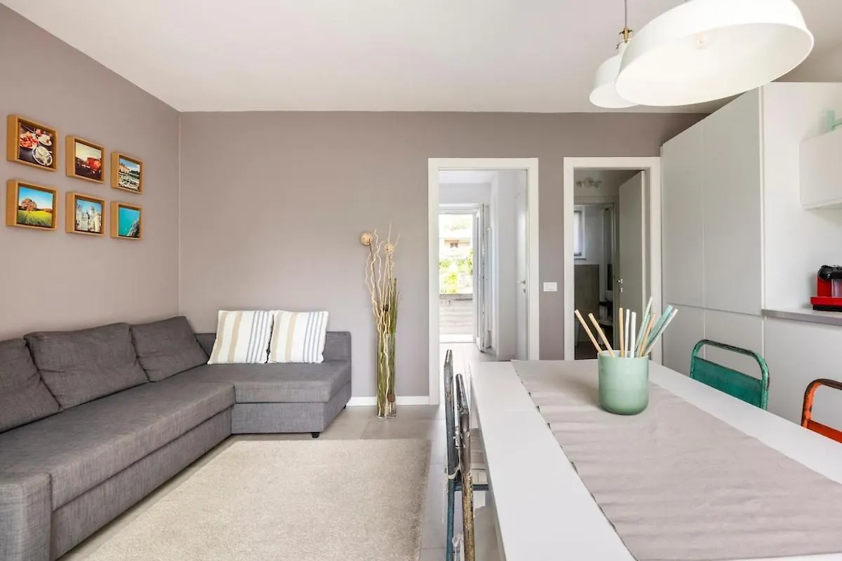 Semesterbostad B&B Athome Padenghe sul Garda Italien