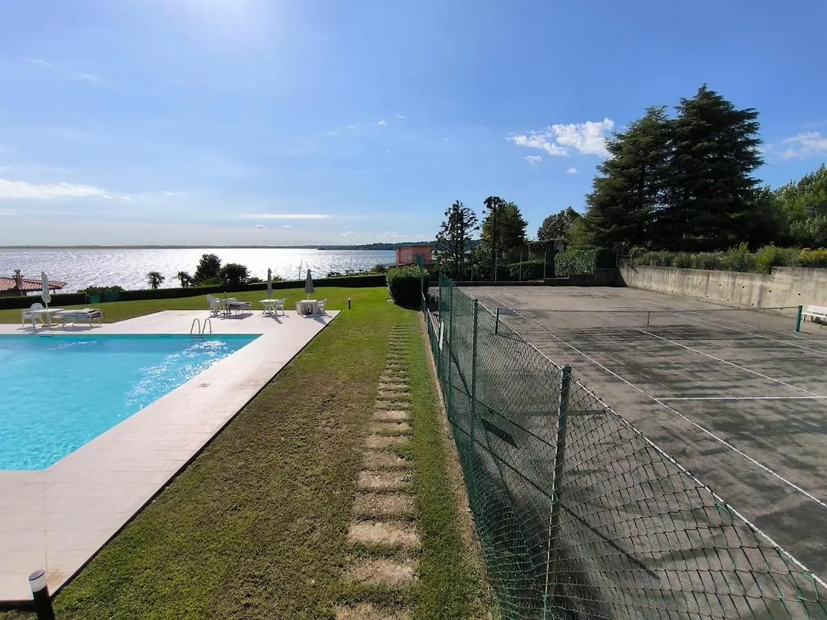 B&B Athome Padenghe sul Garda 0*,  Italy